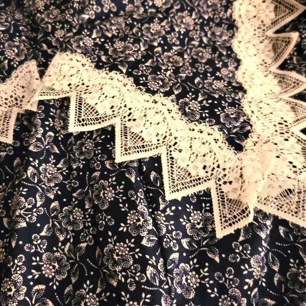 Vintage Blue Floral Calico Cottagecore Prairie Dress Lace Bib Collar sz M 11 USA - Picture 5 of 12